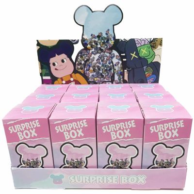 品質  Mini Surprise Fancy Packaging Box 3D Mystery Shoes Sneaker Keychain 工場